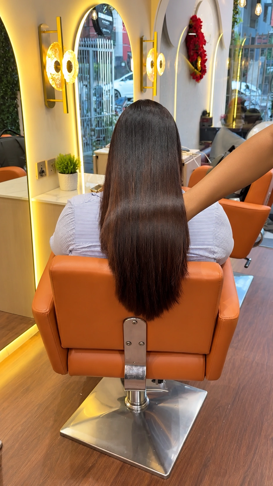 Salon-fresh, silky smooth hair